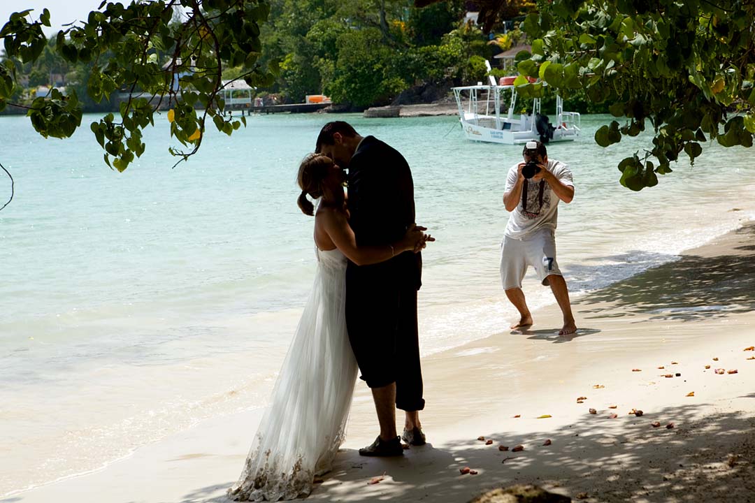 Dallas_wedding_photographers_shooting_in_Jamaica_Ocho_Rios